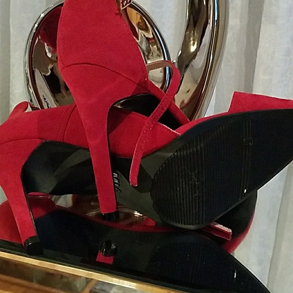 Mia Red suede - Picture 4 of 6